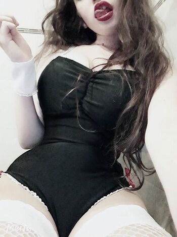 Full leaked Quimeraax private onlyfans photo