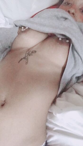 Full leaked Quinnhechhka private onlyfans photo