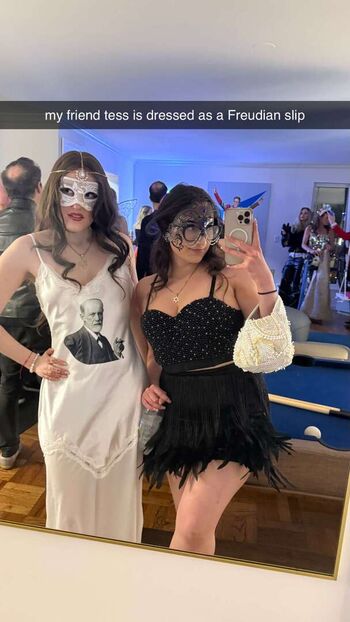 Full leaked Qveenjulia private onlyfans photo