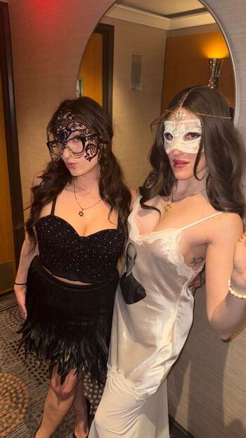 Full leaked Qveenjulia private onlyfans photo