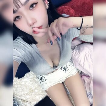 Full leaked R private onlyfans photo