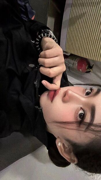 Full leaked R  page private onlyfans photo