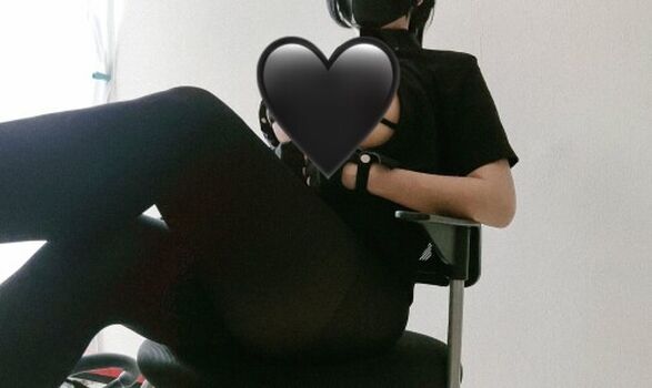 Full leaked R private onlyfans photo