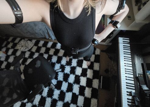 Full leaked Raddles private onlyfans photo