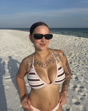 Full leaked Raeeebby page private onlyfans photo