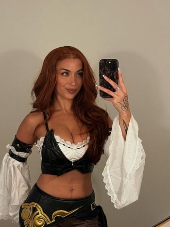Full leaked Raeibon private onlyfans photo