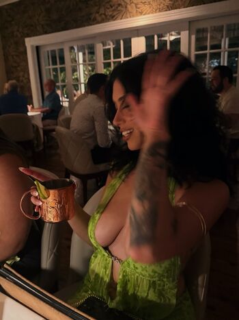Full leaked Raeibon private onlyfans photo