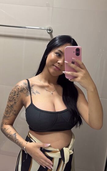 Full leaked Raissa dm private onlyfans photo