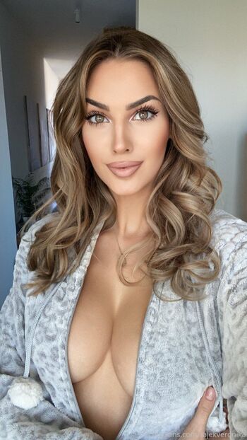 Full leaked Rajekveronika private onlyfans photo