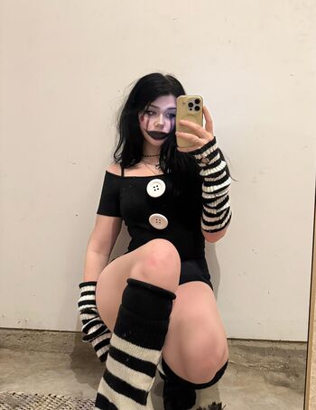 Full leaked Ramierah private onlyfans photo