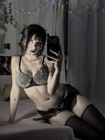 Full leaked Ramonalothbrok private onlyfans photo