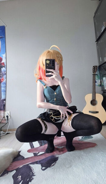 Full leaked Rapulras page private onlyfans photo