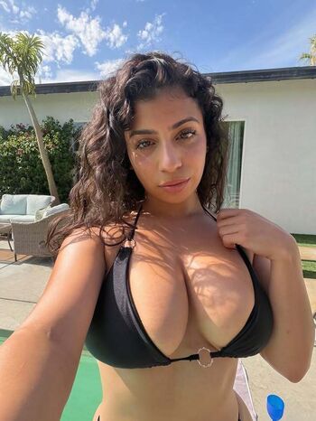 Raq Adriana