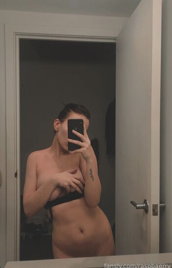 Full leaked Rasbaerry private onlyfans photo