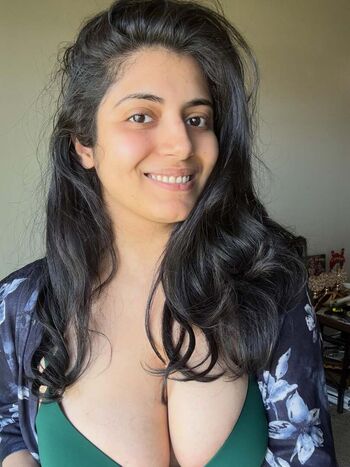 Full leaked Rashmi van private onlyfans photo