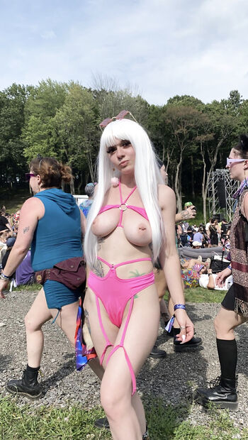 Full leaked Rave slut private onlyfans photo