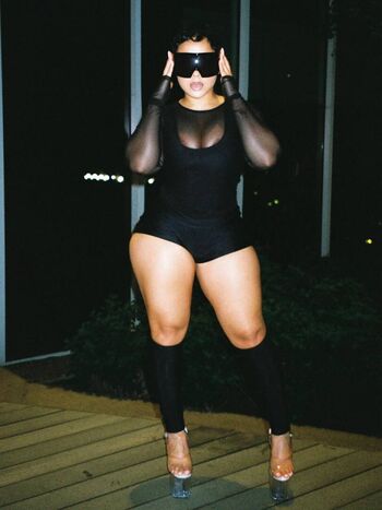 Raven Diaz From Joselines Cabaret