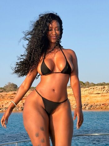 Raven Tracy