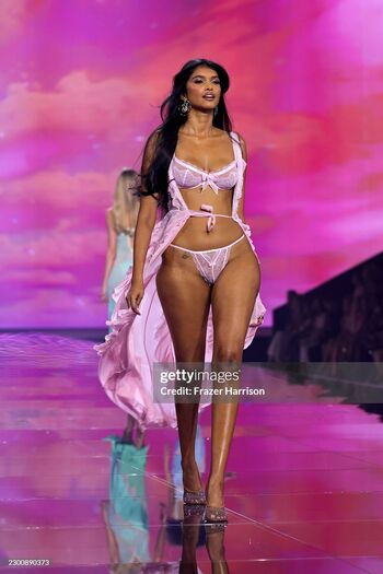 Full leaked Ravleen varghese private onlyfans photo
