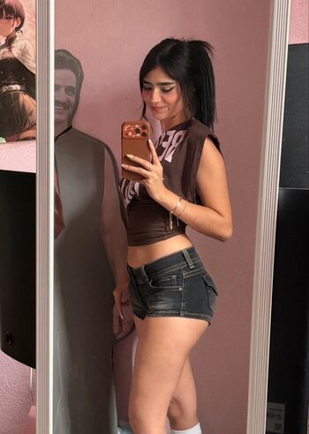 Full leaked Rawrblue private onlyfans photo