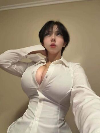 Full leaked Ray ly private onlyfans photo