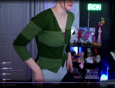 Full leaked Rayactions private onlyfans photo