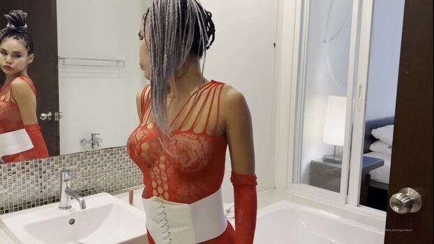 Full leaked Raysileeum page private onlyfans photo