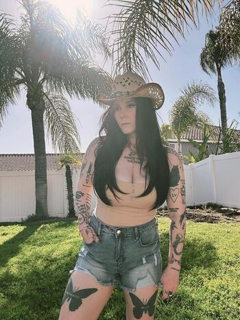 Full leaked Ready to glare private onlyfans photo