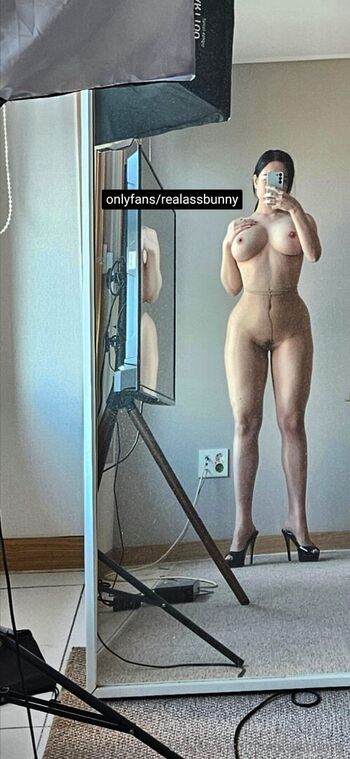 Full leaked Realassbunny private onlyfans photo