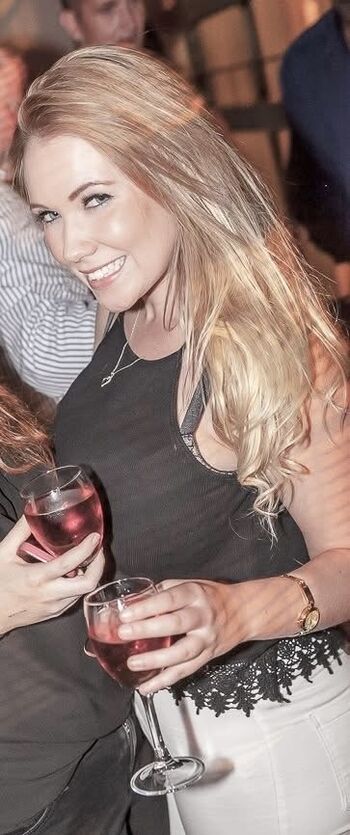 Full leaked Realgirlsgonebad private onlyfans photo