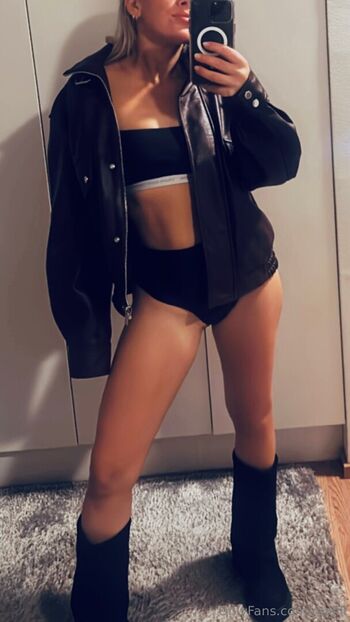 Full leaked Realili private onlyfans photo