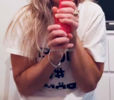 Full leaked Realili private onlyfans photo