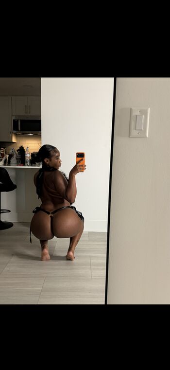 Full leaked Realkeylamarie page private onlyfans photo