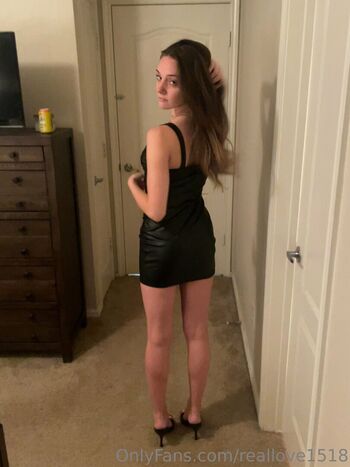 Full leaked Reallove private onlyfans photo