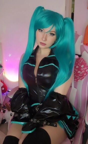 Full leaked Realmisskira page private onlyfans photo