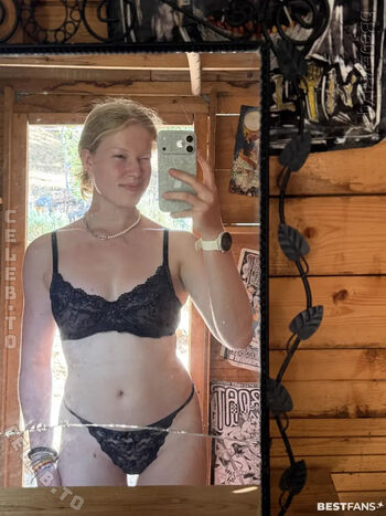 Full leaked Realpaula private onlyfans photo