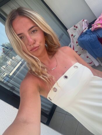 Full leaked Rebecca cruickshanks private onlyfans photo
