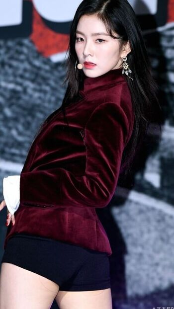 Full leaked Red velvet page private onlyfans photo