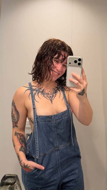 Full leaked Red witchhh private onlyfans photo