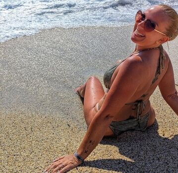 Full leaked Redglassesgirl private onlyfans photo