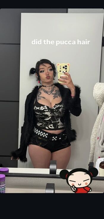 Full leaked Redroomromance private onlyfans photo