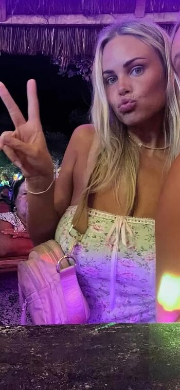 Full leaked Reegan baildon page private onlyfans photo