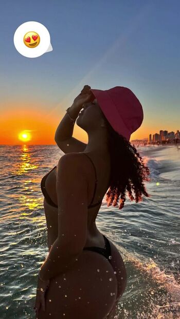 Full leaked Reeh dmris private onlyfans photo