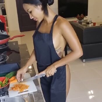 Full leaked Reeno ploy private onlyfans photo