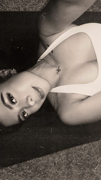 Full leaked Reenyfit page private onlyfans photo