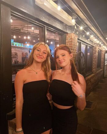 Full leaked Reesetwiggs private onlyfans photo