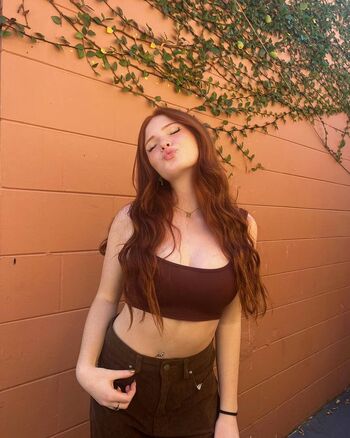 Full leaked Reesetwiggs private onlyfans photo