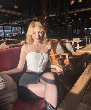 Full leaked Rellaria private onlyfans photo