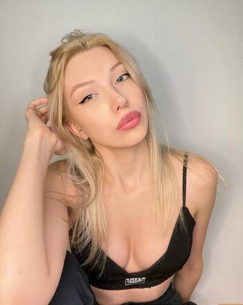 Full leaked Rellaria private onlyfans photo