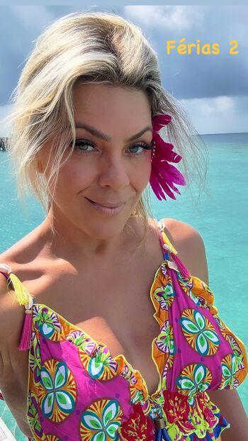 Full leaked Renata fan page private onlyfans photo